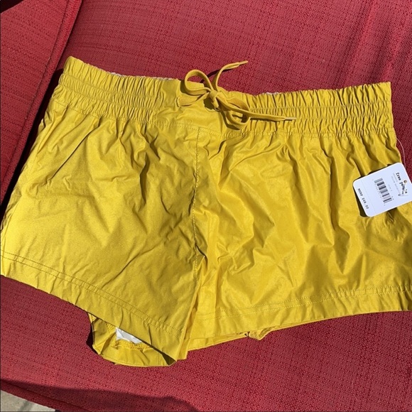 Free People*NWT Yellow Reflective Athletic Shorts - Picture 4 of 6
